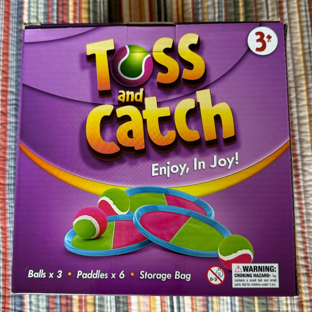 Toss and Catch Game Set - New!  (6 paddles & 3 balls)